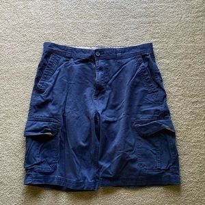 Mens American Eagle navy cargo shorts